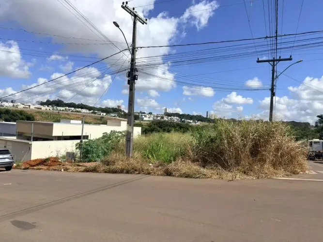 Lote de esquina a venda no bairro Residencial Vale do Sol - Anápolis - GO