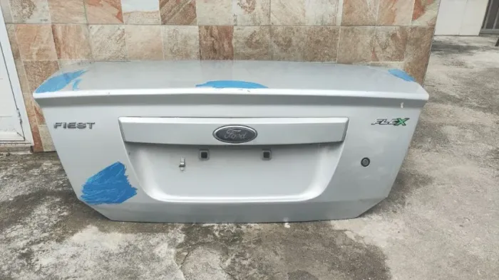 Tampa Traseira Porta-malas Ford Fiesta Sedan Flex Original