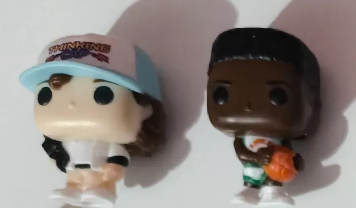 Stranger Things Dustin e Lucas Kinder Joy 