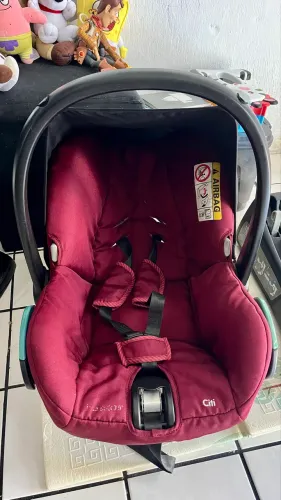 Bebe conforto Maxi-Cosi com base para carro