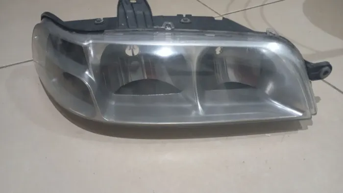 Farol Fiat Palio chinesinho 01/07