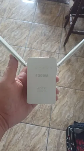 Repetidor de sinal Wi Fi