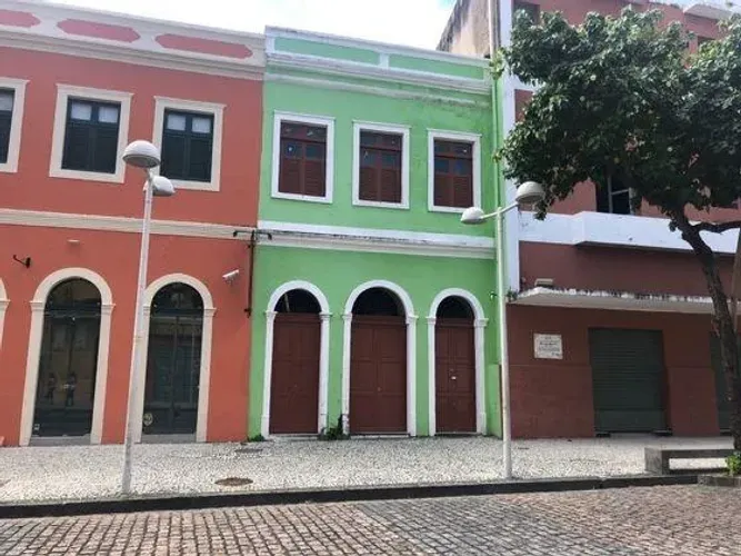 Prédio Comercial na rua da moeda