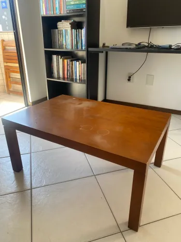 Mesa de centro de madeira