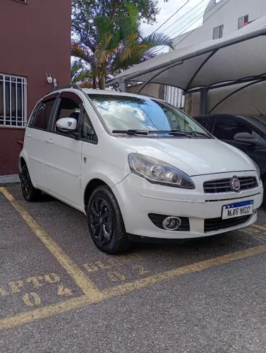 Fiat Idea Attractive 1.4 Fire Flex 8V 5P 2011