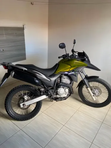 XRE 300 2012 Extra. Moto em dias no ponto de transferir.