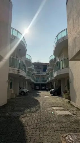 CASA TRIPLEX - VILA VALQUEIRE