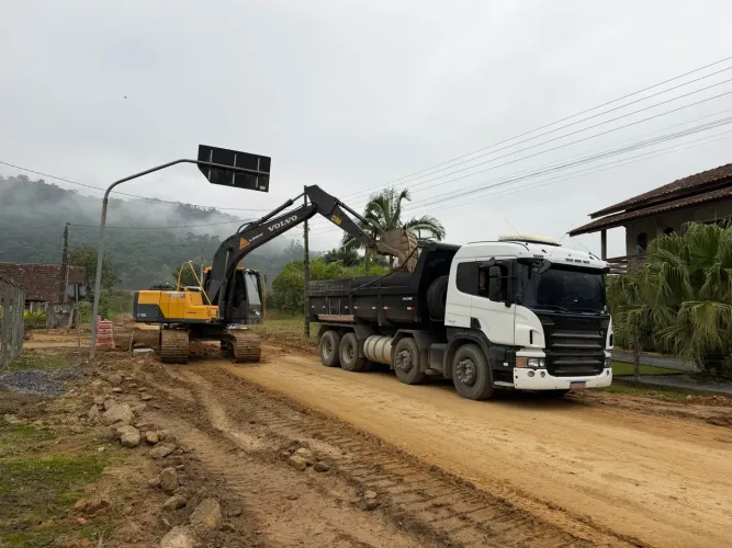 Scania caçamba