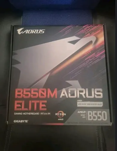 Placa-mãe Gigabyte B550M AORUS ELITE
