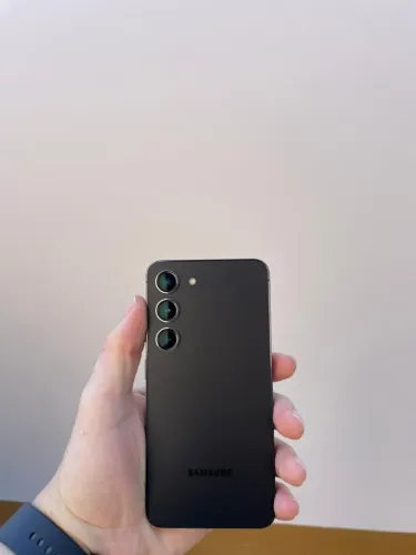 Samsung S23