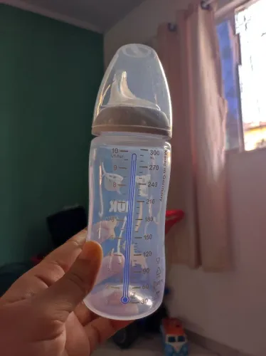 Copo Num fluxo médio 