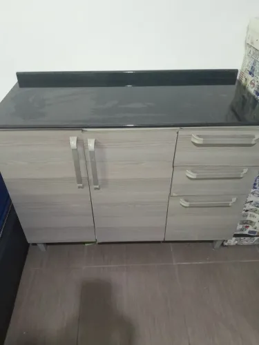 Vende-se balcão usado