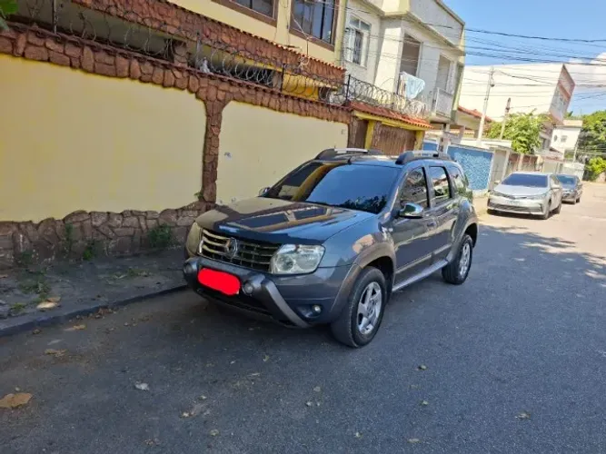 Renault Duster Dynamique 2.0 Hi-flex 16V Aut. 2013