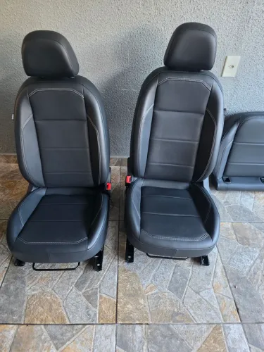 Bancos vw tcross 2024 couro original