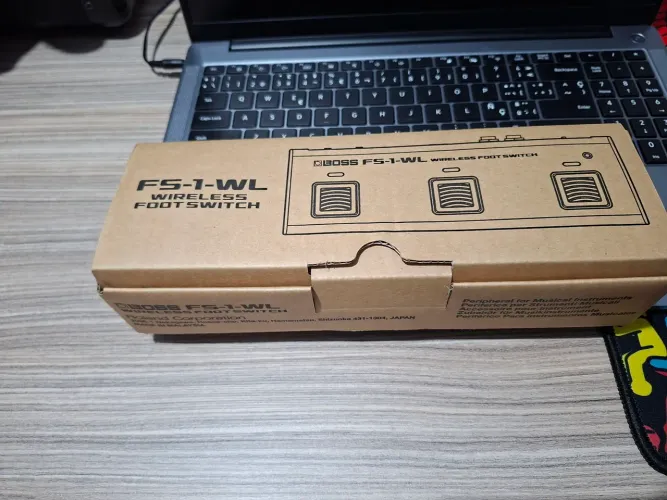 Pedal sem fio BOSS FS-1-WL Compact