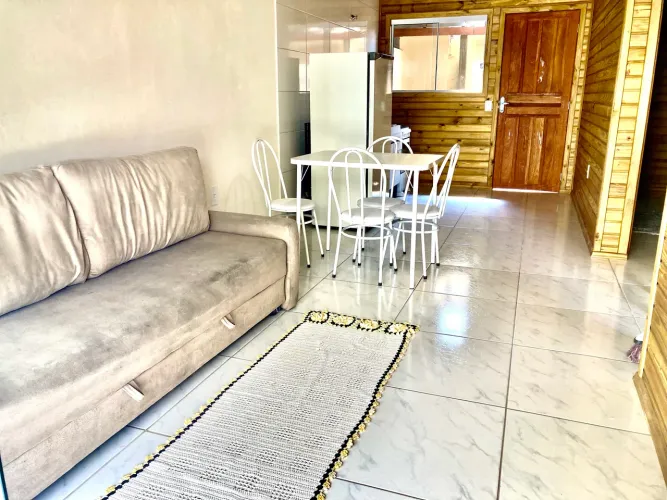 Casa nova na rua do arvoredo em São João do rio vermelho