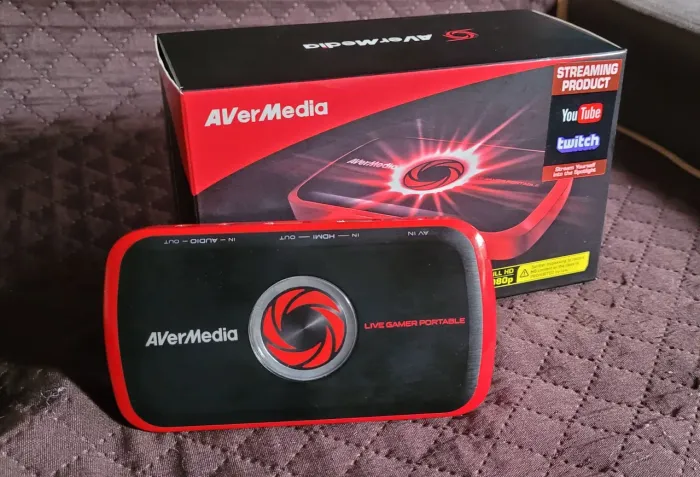 Placa de captura Avermedia C875