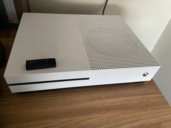 Vendo Xbox one s