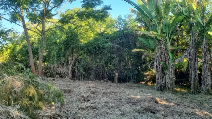 Lote dentro de condominio de chácaras. 300m2