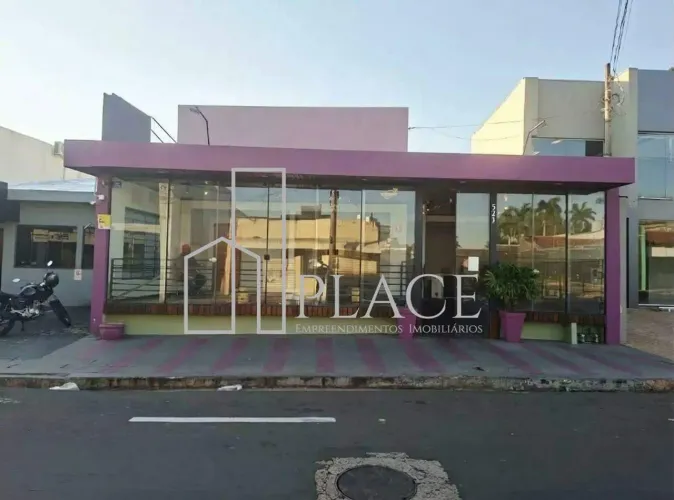 Salão comercial de 200 m² para aluguel no Centro de Marília