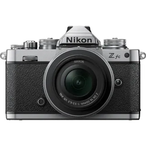 Nikon zfc com duas lentes