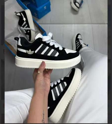 tenis adidas preto com branco tamanho 35