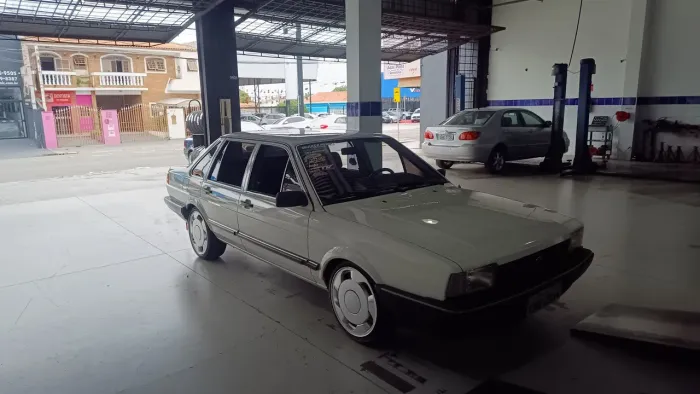 Volkswagen Santana CLI /CL /C 1.8/2.0 /SU 2.0 2p/4p (álcool) 1987