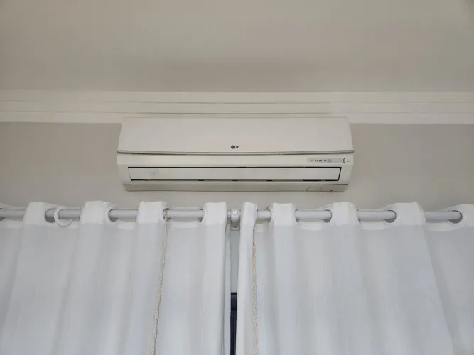 Ar Condicionado 12.000 LG Quente e Frio
