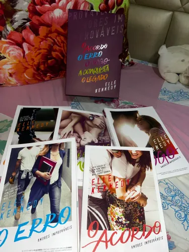 Box Amores Improváveis Elle Kennedy - 5 Livros