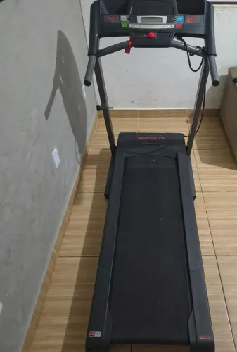 Vendo uma esteira elétrica
