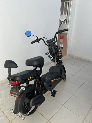 SCOOTER ELÉTRICA 2 LUGARES À VENDA