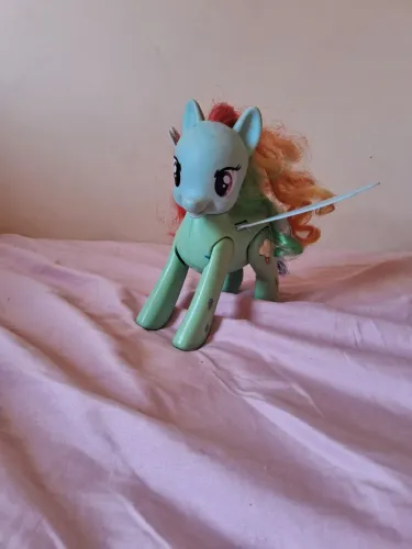 Vendo/Troco Rainbowdash que dá cambalhota