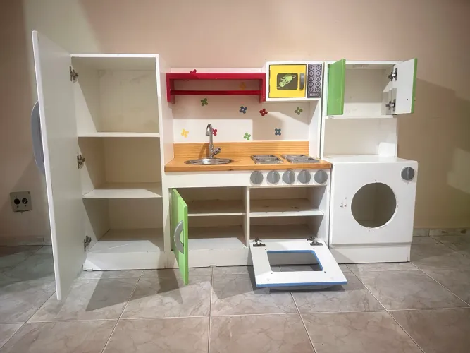 Cozinha + lavanderia de MDF