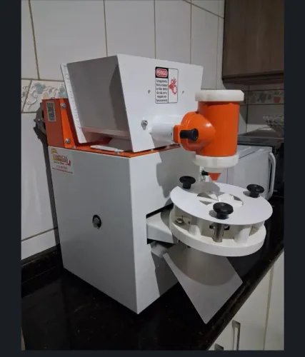 Vendo máquina salgado