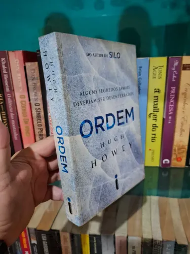 Livro Ordem (Vol. 2 da Trilogia Silo) - Hugh Howey