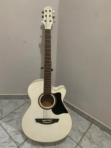Vendo violão Strinberg BE300, novinho na caixa