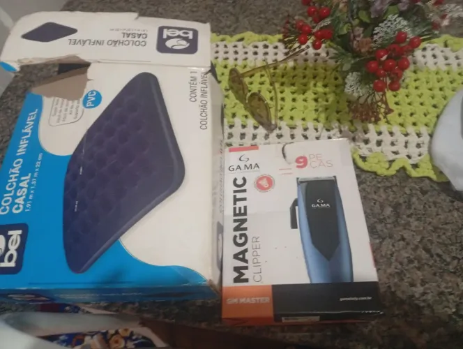 Produtos em ótimo estado .colchão inflável e máquina de cortar cabelo