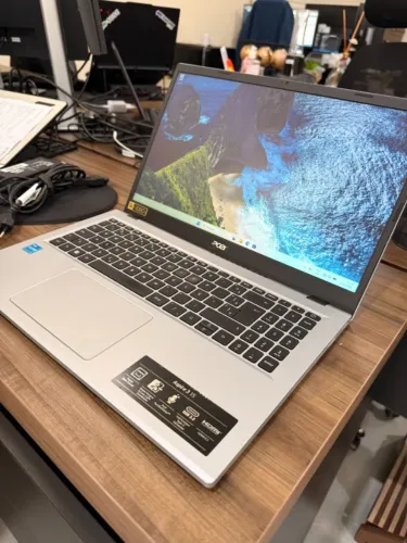 NOTEBOOK ACER A315 - I3-N305 MEMÓRIA 8GB SSD 256GB - TELA DE 15,6 WINDOWS 11 PRO