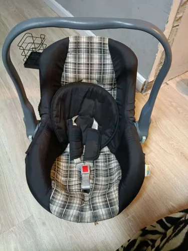 Bebê conforto Tutti baby 