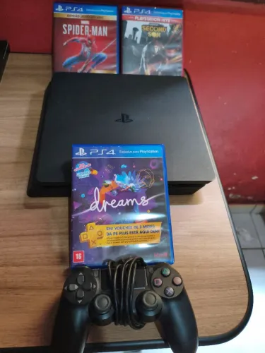 Playstation 4 (Usado em perfeitas condições, limpo e com a pasta térmica trocada)