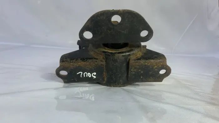 Kia Modelo:Soul Ano:2010/2014 Estado:PERFEITO ESTADO Peça:COXIM CÂMBIO ESQUERDO$350