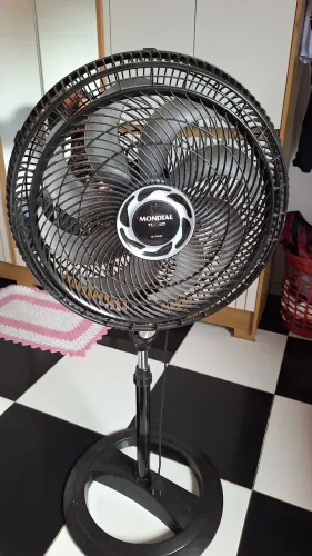 Ventilador semi novo (com defeito)