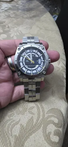 Relógio Bulova Precisionist , Original, Mostrador Preto e Pulseira de Aço -Super novo