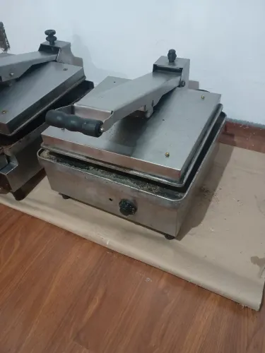 Chapa Prensa sanduícheira para lanchonete hambúrgueria em bom estado