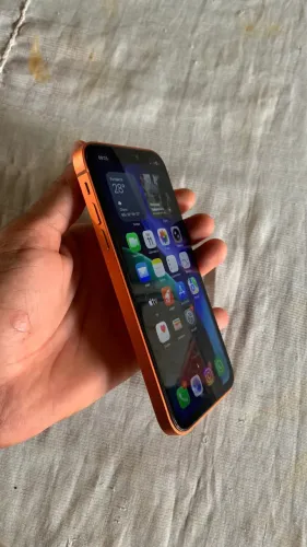 IPHONE 11 NA CARCAÇA DO 17 PRO MAX