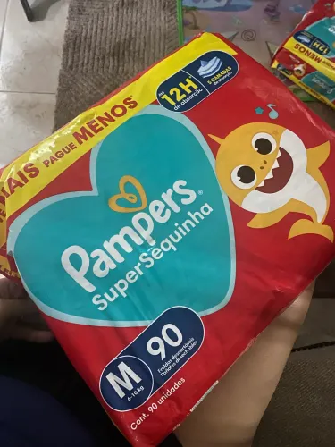 Fralda Pampers M