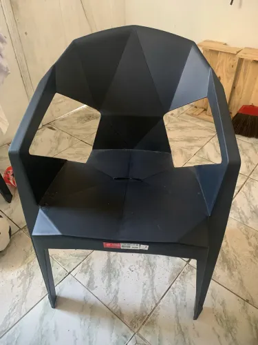 Vendo mesa com 4 cadeiras