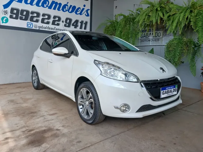 Peugeot 208 Griffe 1.6 Flex 16V 5P Aut. 2015