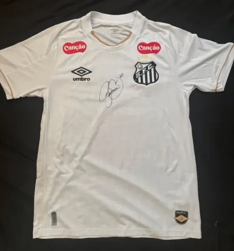 Camiseta autografada pelo Neymar
