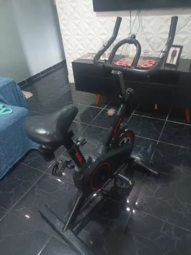 Vende-se está bicicleta para exercícios